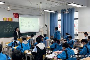 沃克：我们的成绩还不及曼联英超13冠高度；球迷态度总是反复无常